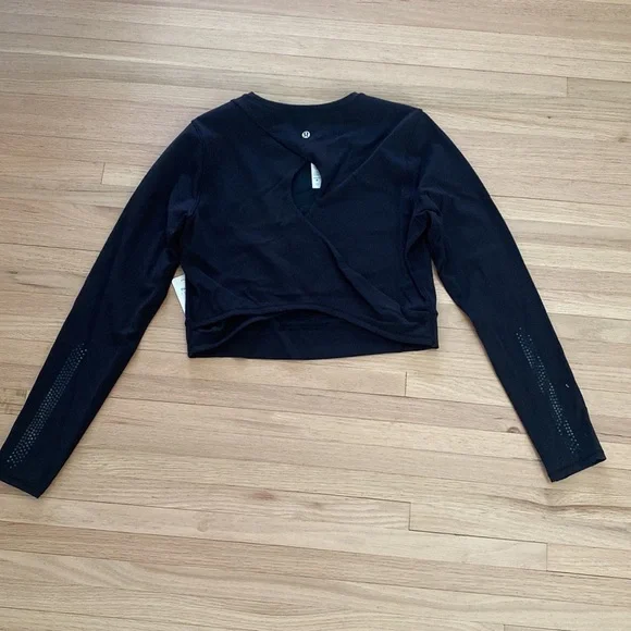 Lululemon Plank to Pike Long Sleeve - Picture 10 of 12
